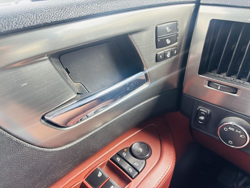 Hummer H2 (2009) 6.0L, V8, 293kW, N1 - fotka 13 z 16