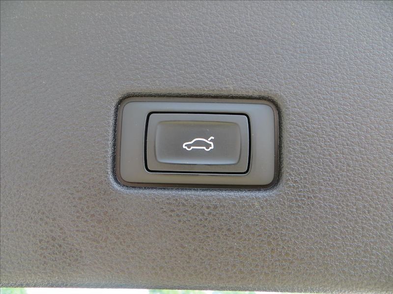 Audi Q8 3,0 TFSI quattro tiptronic 250 - fotka 8 z 29