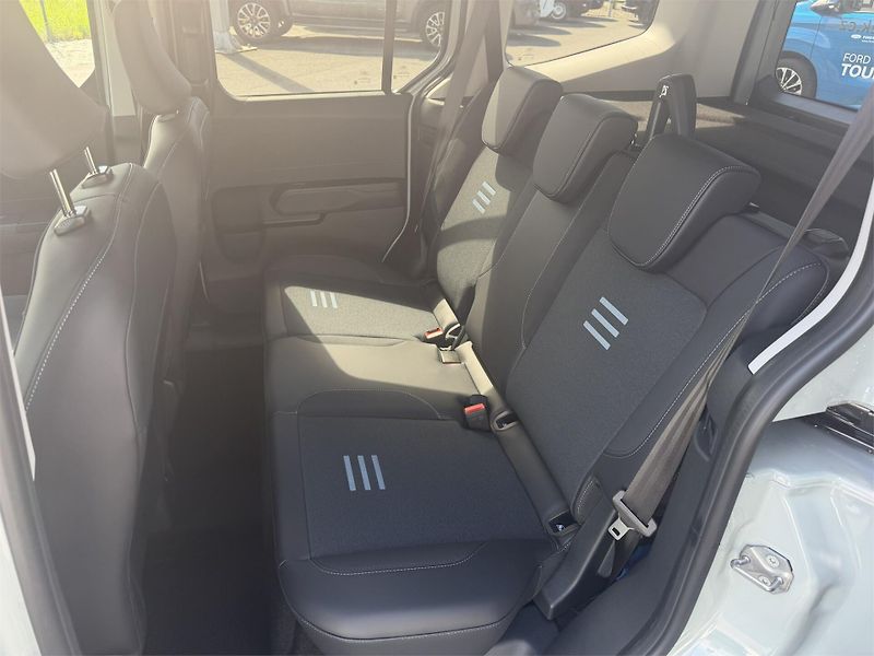 Ford Tourneo Courier Active, Tourneo, 1.0 EcoBoost - fotka 12 z 20