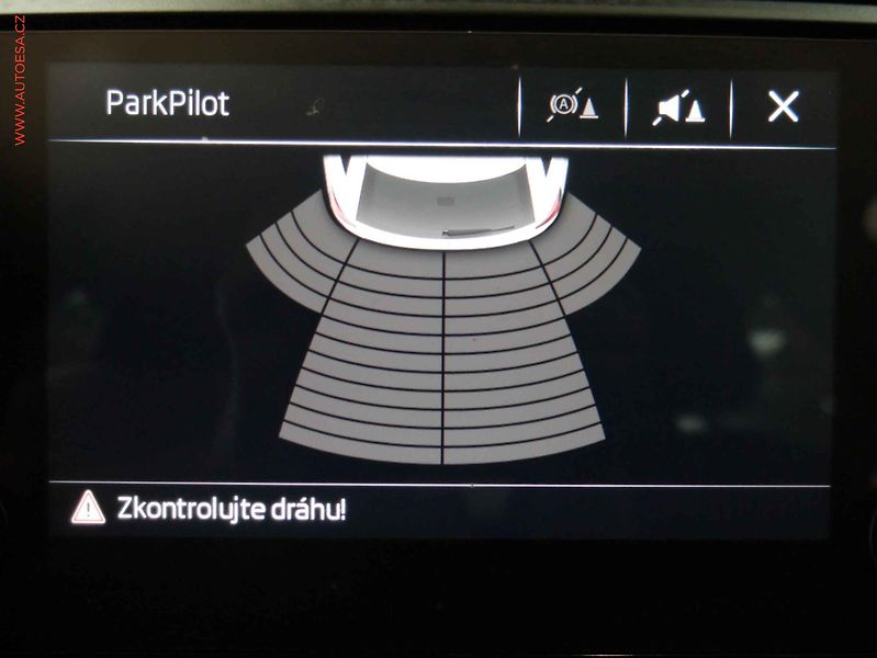 Škoda Octavia (2018) 1.6 TDi, ČR, DSG, LED, AC - fotka 13 z 21