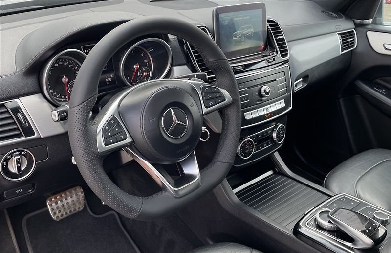 Mercedes-Benz GLS 350D,4MATIC,190kW,7 míst,DPH - fotka 13 z 33