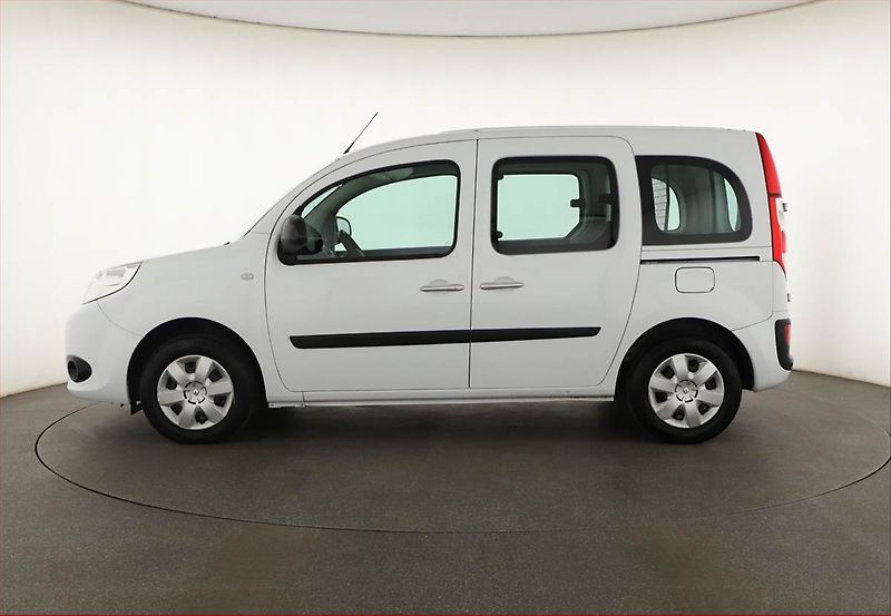 Renault Kangoo (2021) Zen 1.5 dCi, 5Míst, ČR, 1Maj - fotka 3 z 11