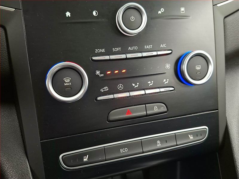 Renault Mégane (2018) 1.2 TCe, Navi, Tempomat - fotka 15 z 18