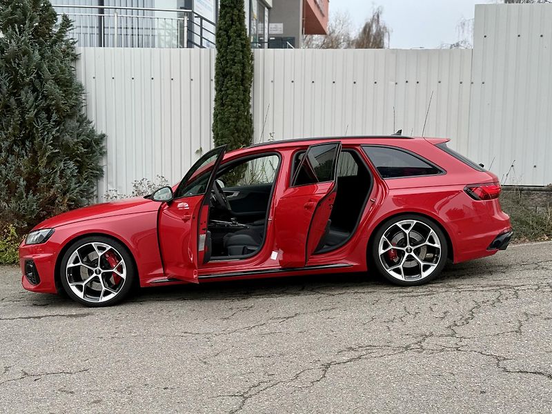 Audi RS 4 Avant competition ZÁRUKA 2029 - fotka 16 z 16