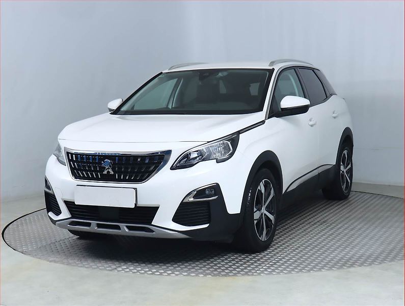 Peugeot 3008 (2020) 1.5 BlueHDi, ČR,1.maj - fotka 2 z 17