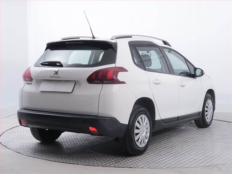 Peugeot 2008 (2017) Active 1.6 BlueHDi, Serv.kniha - fotka 5 z 16