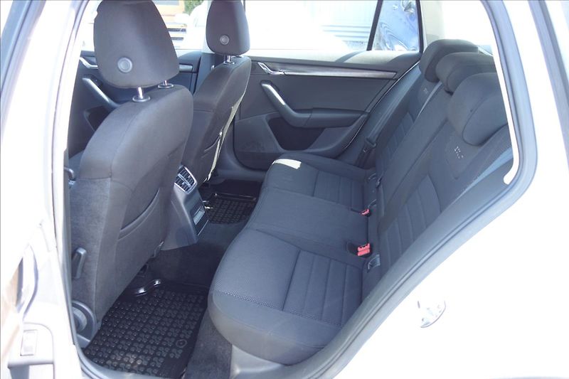 Škoda Octavia 2,0 TDi 135KW, ČR, SCOUT, 4x4. - fotka 14 z 33