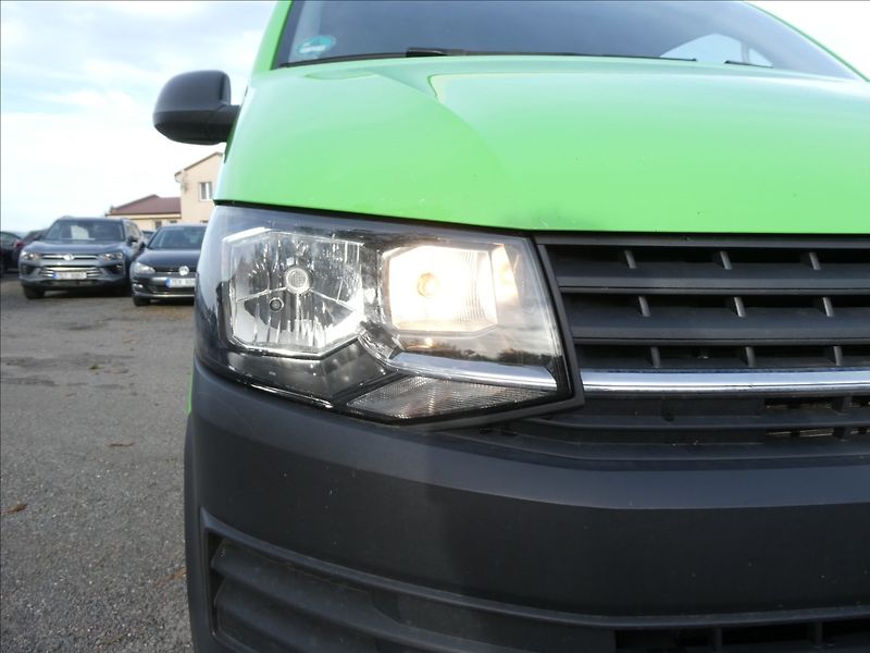 Volkswagen Transporter 2,0 TDi 75kW L2H2,9.míst,2xkol - fotka 5 z 48