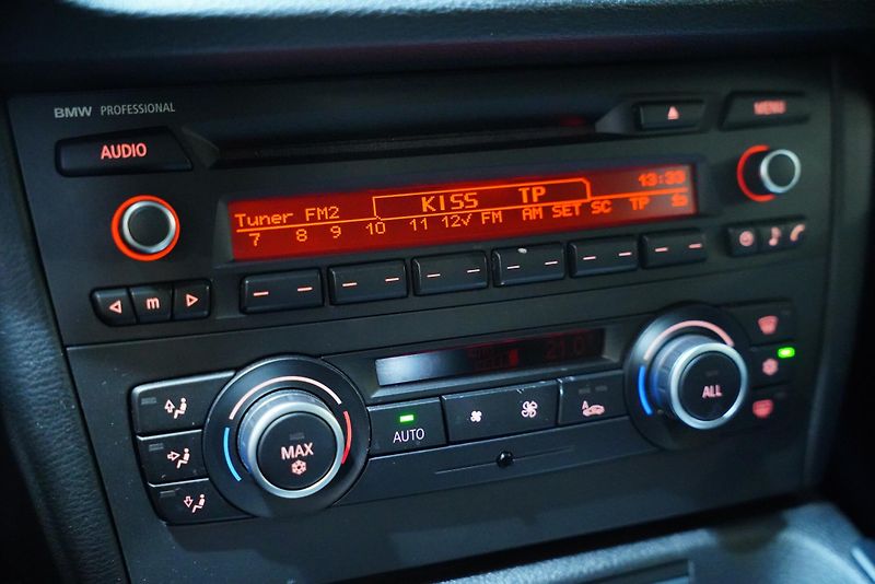 BMW X1 - fotka 23 z 29