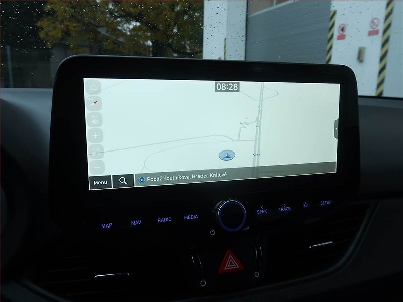 Hyundai i30 (2024) 1.5 DPI, Serv.kniha, Navi - fotka 13 z 20