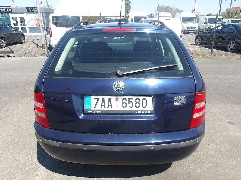 Škoda Fabia 1,4i AUTOMAT !!! KLIMA,PARKSEN - fotka 11 z 26