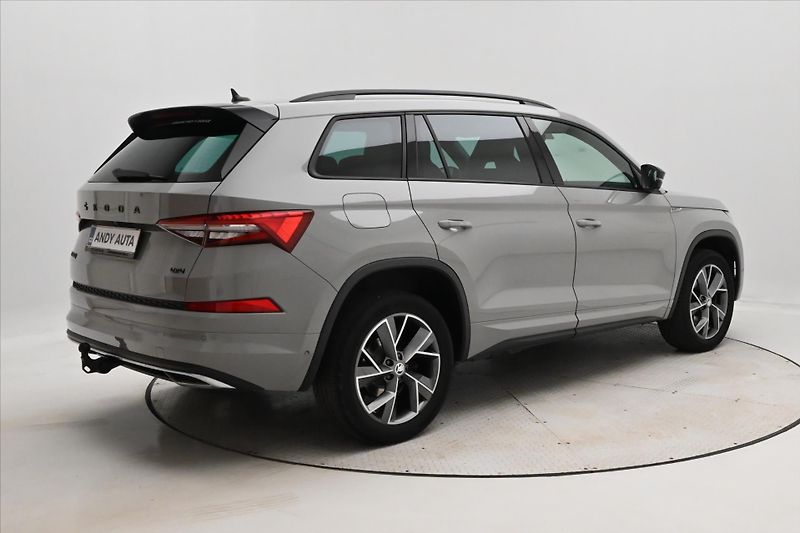 Škoda Kodiaq 2,0 TDI 147KW DSG 4x4 SportLIN - fotka 5 z 33