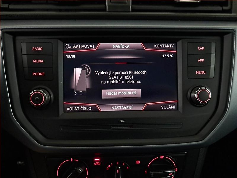 Seat Arona (2019) 1.0 TGI, Tempomat - fotka 13 z 17