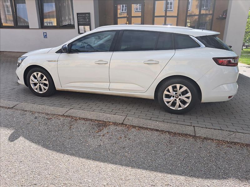 Renault Mégane 1,5 dCi Grandtour - fotka 5 z 41