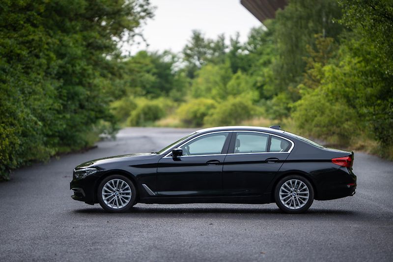 BMW Řada 5 (2019) - fotka 3 z 17