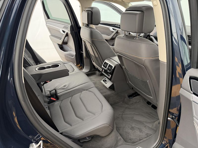 Volkswagen Touareg 3.0Tdi*210kw*1MAJ*DPH*ELEGANCE - fotka 17 z 49