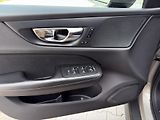 Volvo V60 CrossCountry D4 AWD // 4x4 - náhled 11