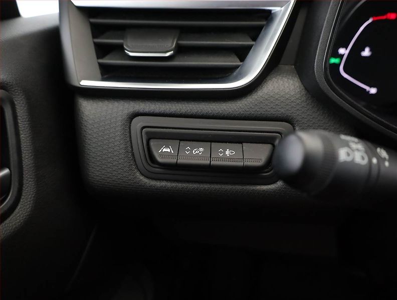 Renault Clio (2022) 1.0 TCe, Kůže, Navi, Tempomat - fotka 17 z 19