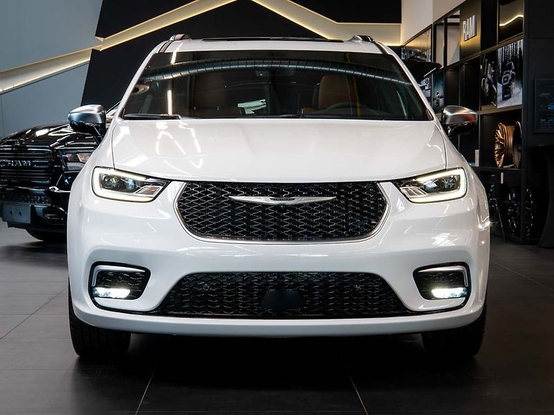 Chrysler Pacifica (2026) 3.6 V6 Pinnacle AWD 2x LCD - fotka 9 z 38