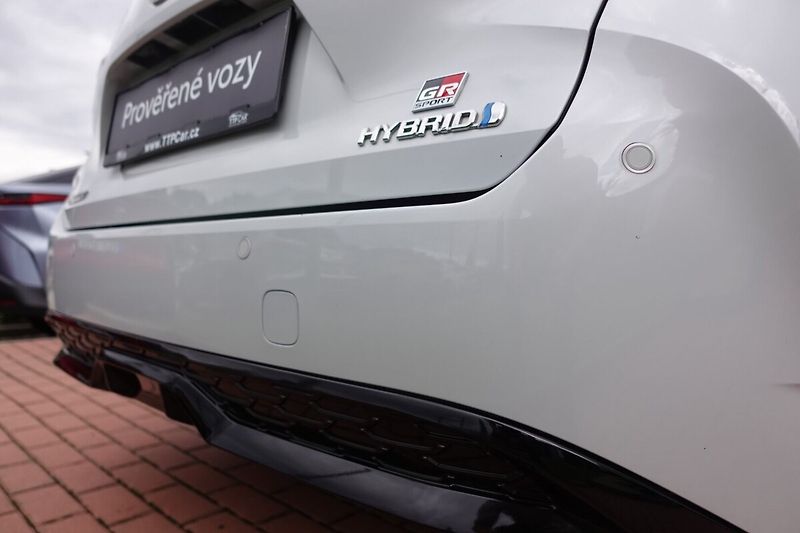 Toyota Corolla 2.0HSD e-CVT 3W GR SPORT Dynam - fotka 29 z 32