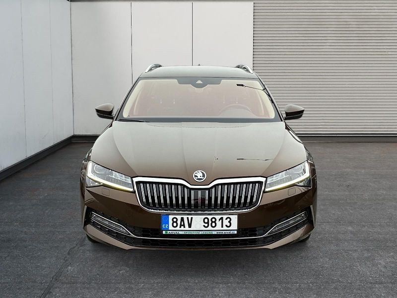 Škoda Superb (2021) L&K 2.0TDI 147kW DSG 4x4 TAŽNÉ - fotka 2 z 11
