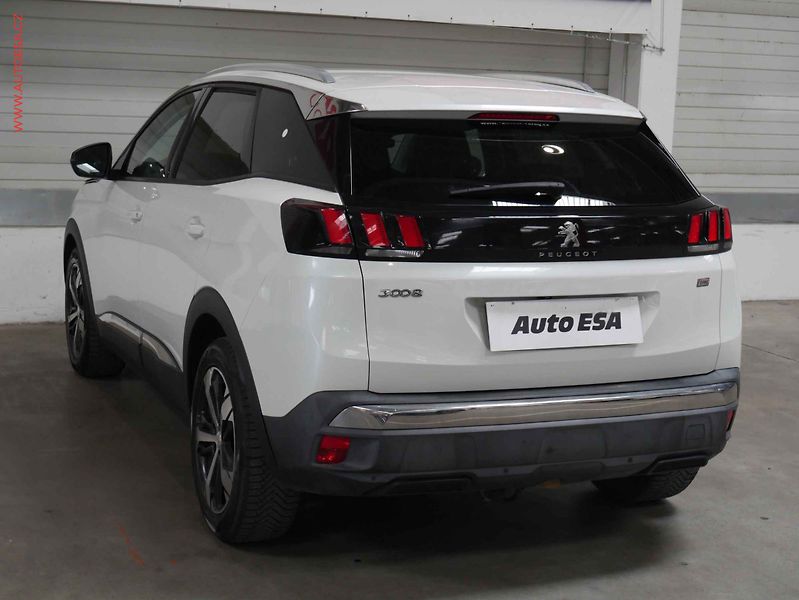 Peugeot 3008 (2017) 1.6 HDi, 2.maj,ČR, AC, temp - fotka 4 z 24