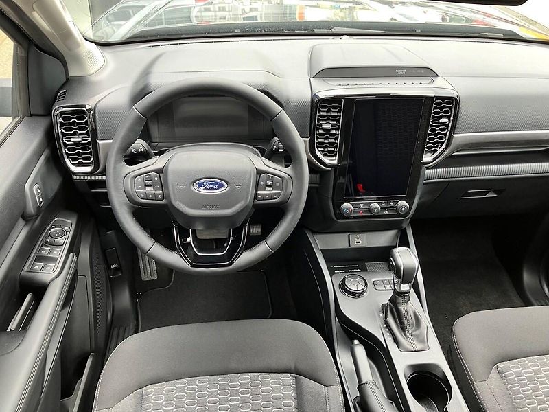 Ford Ranger (2025) XLT, Dvojkabina, 2.0 EcoBlue 1 - fotka 9 z 31