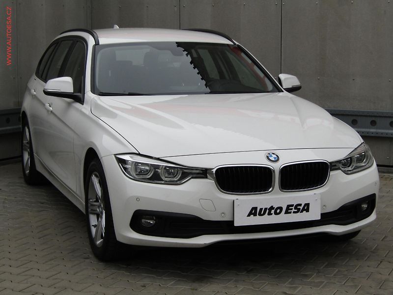 BMW Řada 3 (2019) 2.0 D 318d, LED, autoAC - fotografie inzerátu
