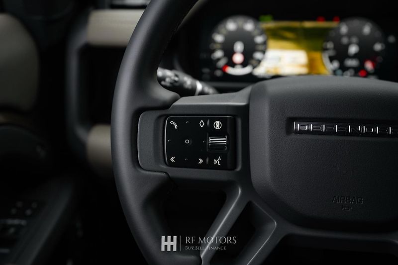Land Rover Defender (2025) D250 MHEV X-Dynamic SE - fotka 37 z 52
