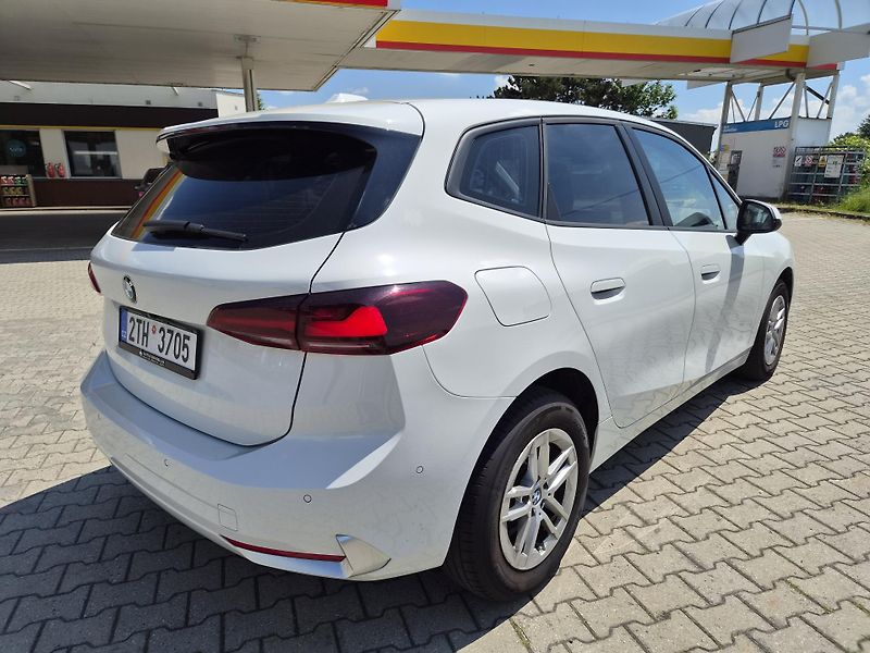 BMW Řada 2 (2022) 218 i ACTIVE TOURER - fotka 5 z 14