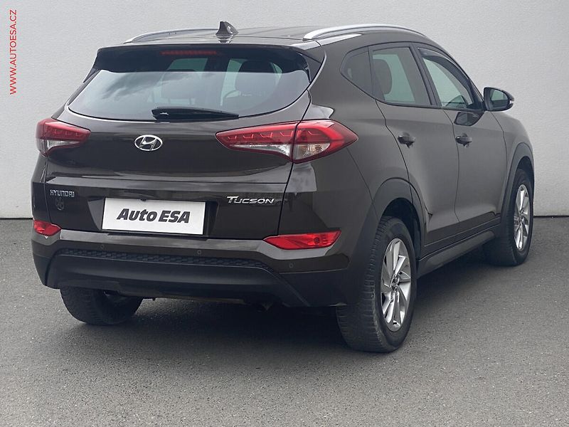 Hyundai Tucson (2017) 1.6 GDi, Trend, kamera - fotka 4 z 18