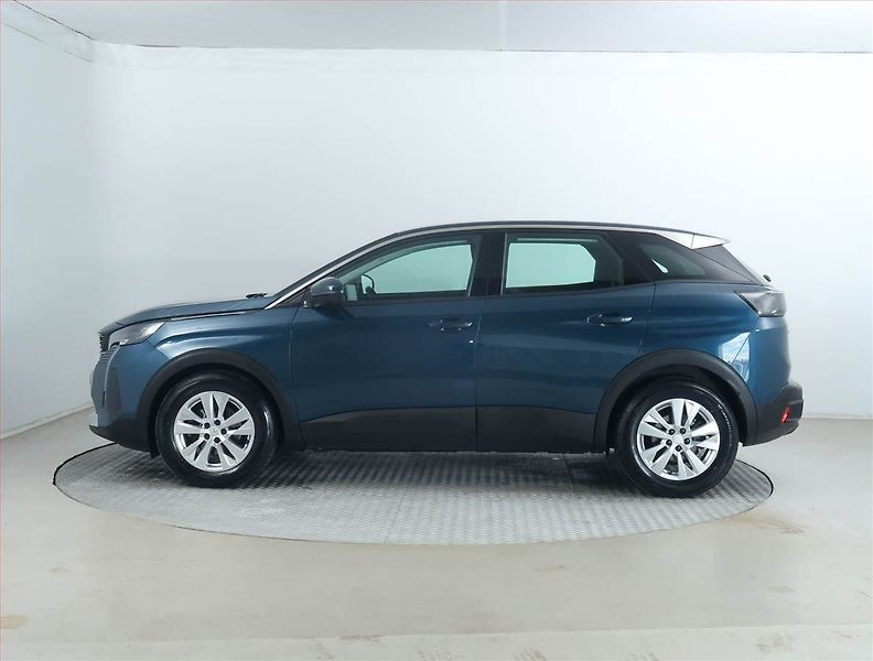 Peugeot 3008 (2021) 1.2 PureTech - fotka 3 z 16