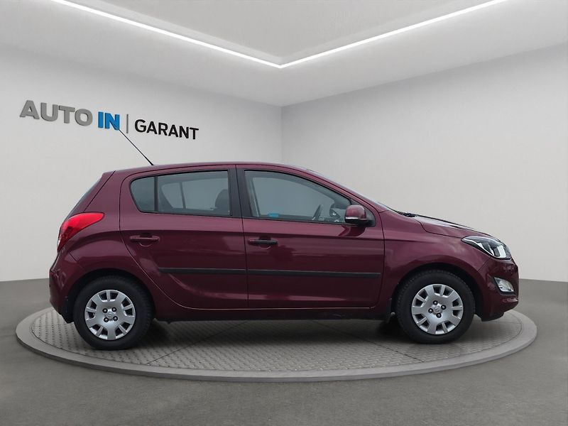 Hyundai i20 (2014) 1.2i 62kW, Klima - fotka 4 z 16