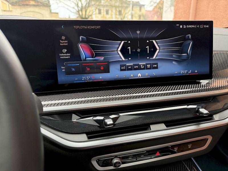 BMW X5 xDrive40d M-PRO Individual AIR - fotka 27 z 50