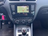 Škoda Octavia (2014) 1.6 TDi 4 x 4 NAVI Sport - náhled 10