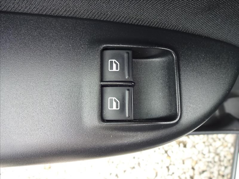 Škoda Octavia 1.8 TSI SPORT   GO MOTORU - fotka 19 z 57