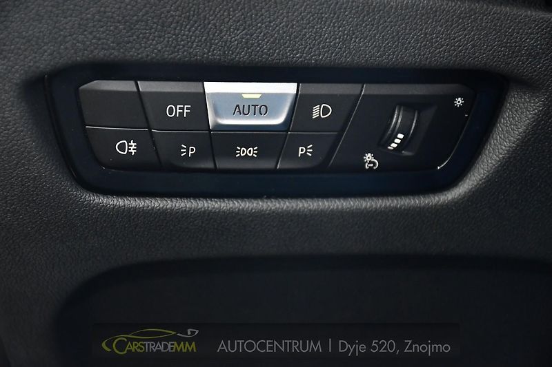 BMW Řada 4 420d xDrive M-SPORT KESSY - fotka 25 z 50