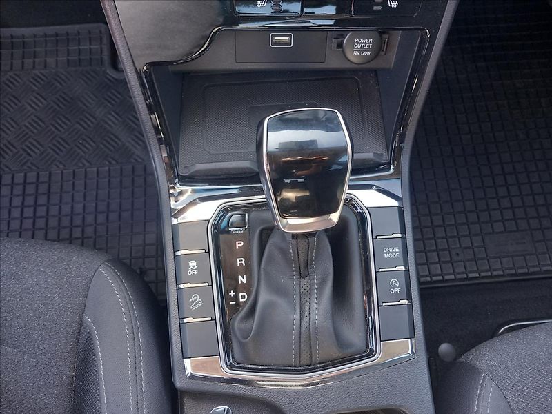 SsangYong Korando 1,5 T-GDI STYLE+ - fotka 13 z 21