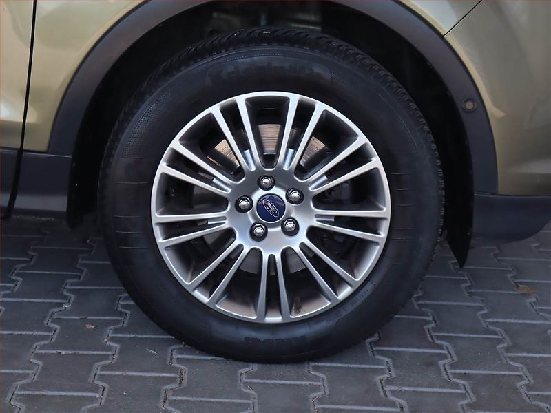 Ford Kuga (2014) 2.0 TDCi, 4X4, Automat - fotka 15 z 24