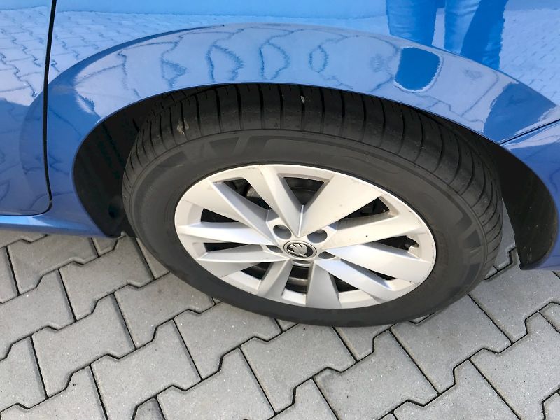 Škoda Scala (2025) SELEC TSI 110/1.5 A7F - fotka 23 z 26