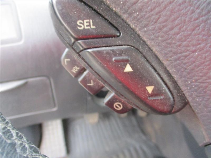Toyota Corolla 1,4 VVTi, klima, - fotka 18 z 21