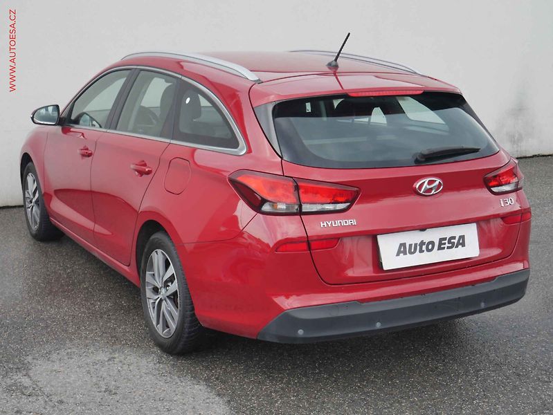Hyundai i30 (2017) 1.0T-GDi, 1.maj,ČR, DPH, 1. - fotka 6 z 16
