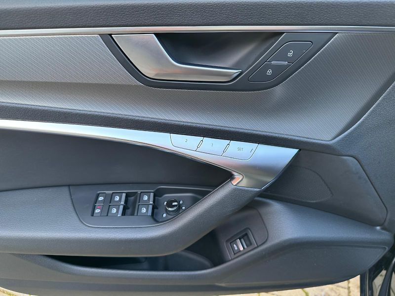 Audi A6 45TFSi-195KW-4x4-NEZAV-TAŽNÉ - fotka 16 z 32
