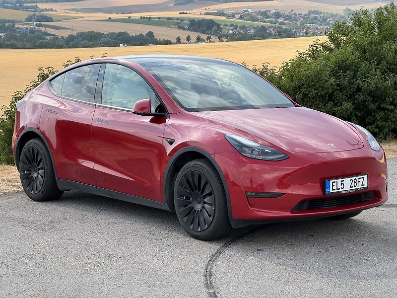 Tesla Model Y LR AWD Tažné EAP Boost Bílý in - fotka 5 z 27