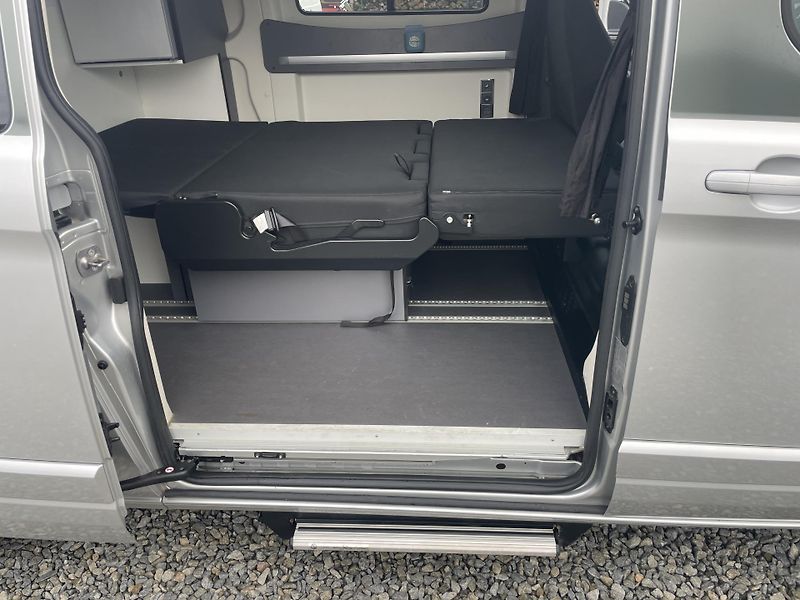 Ford Transit 2.0TDCi 130PS CONECT KARMANN - fotka 93 z 185