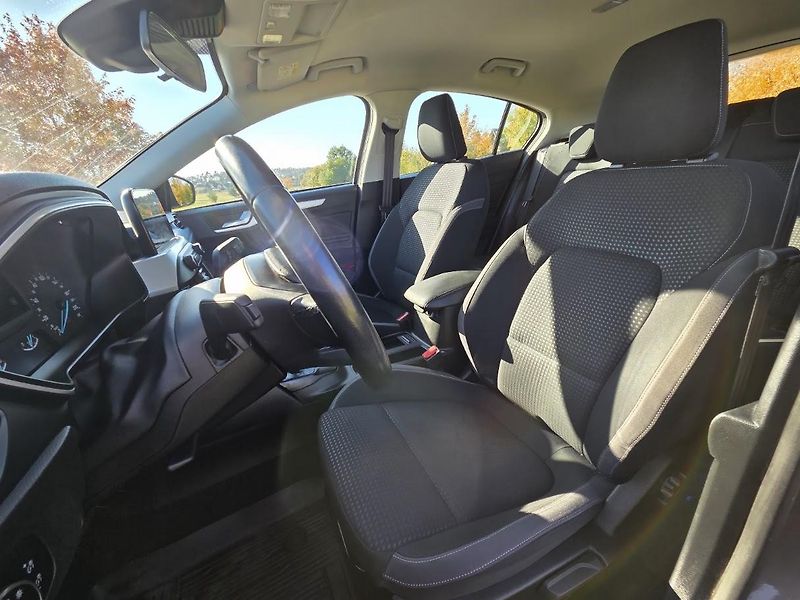 Ford Focus (2019) 1.0i-ČR-1.MAJITEL-SERVIS-SUPER - fotka 10 z 15