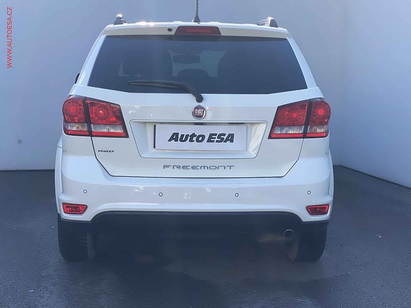 Fiat Freemont (2014) 2.0 JTD AWD, Lounge, AT - fotka 5 z 22