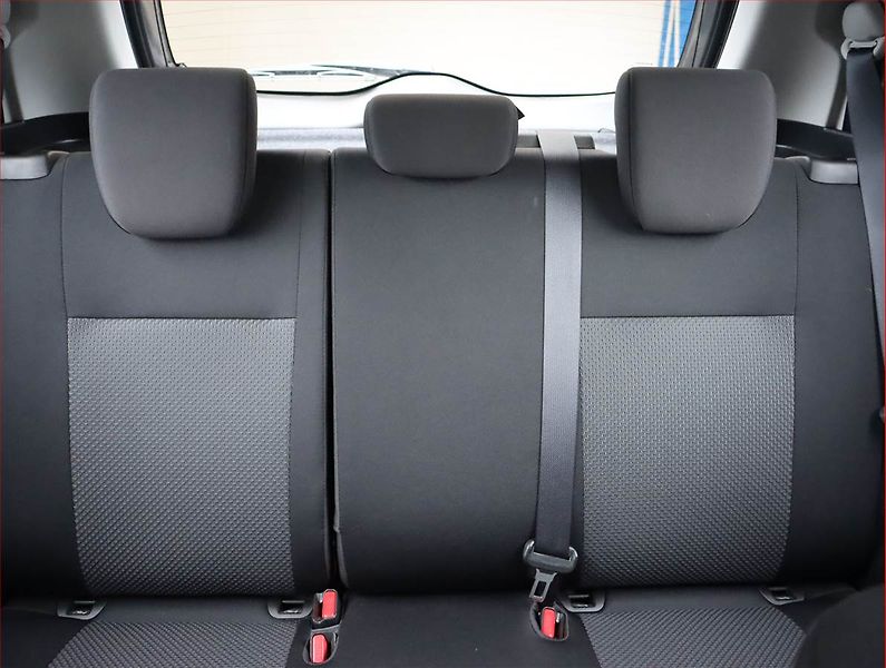 Suzuki Ignis (2017) 1.2, Serv.kniha, Park. senzory - fotka 10 z 14