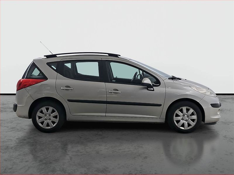 Peugeot 207 (2009) 1.4 VTi, oblíbený vůz - fotka 6 z 15