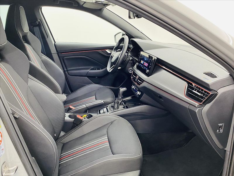 Škoda Scala 1,0 TSI 85kW DSG Monte Carlo - fotka 8 z 29